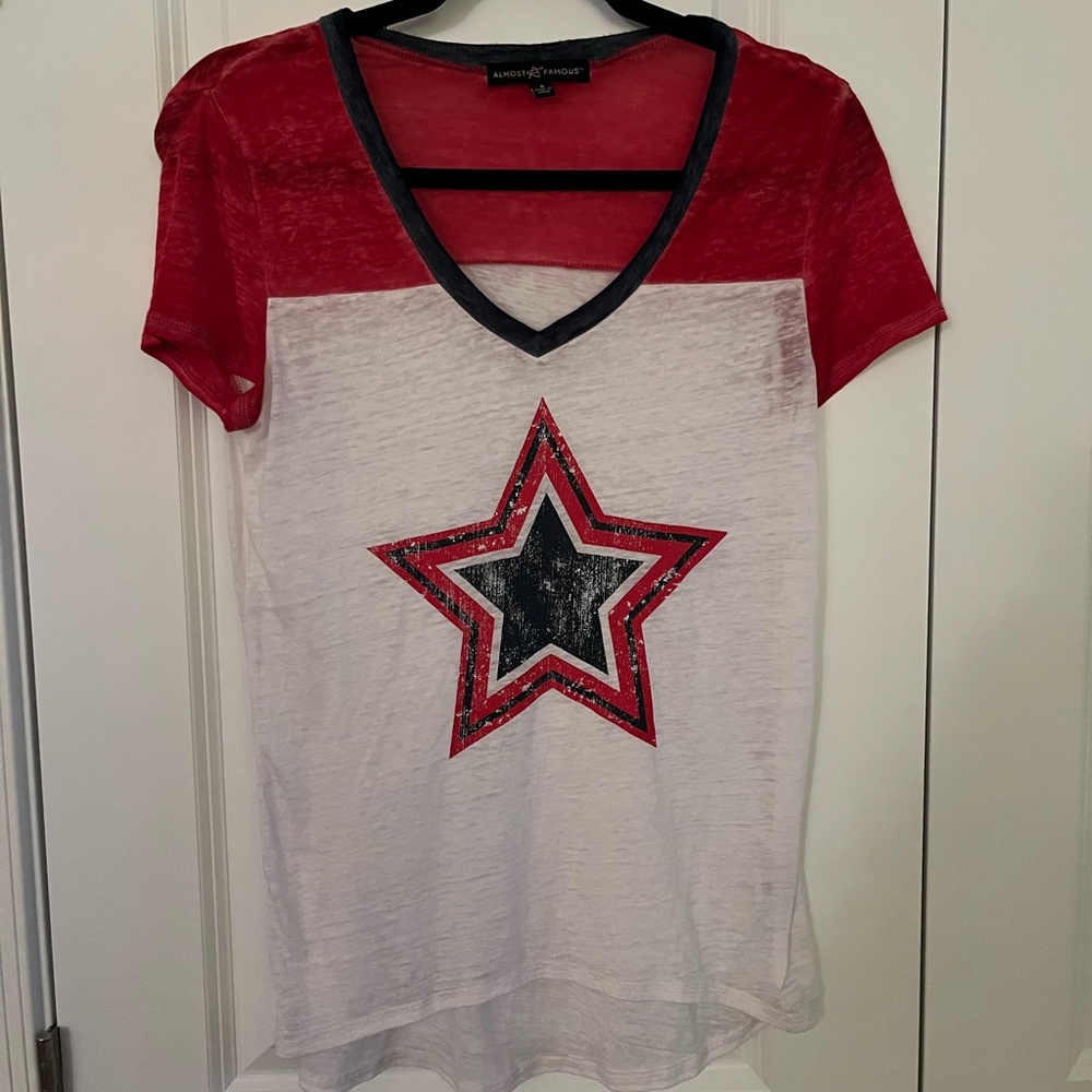 Almost Famous Women’s T-Shirt Size Small